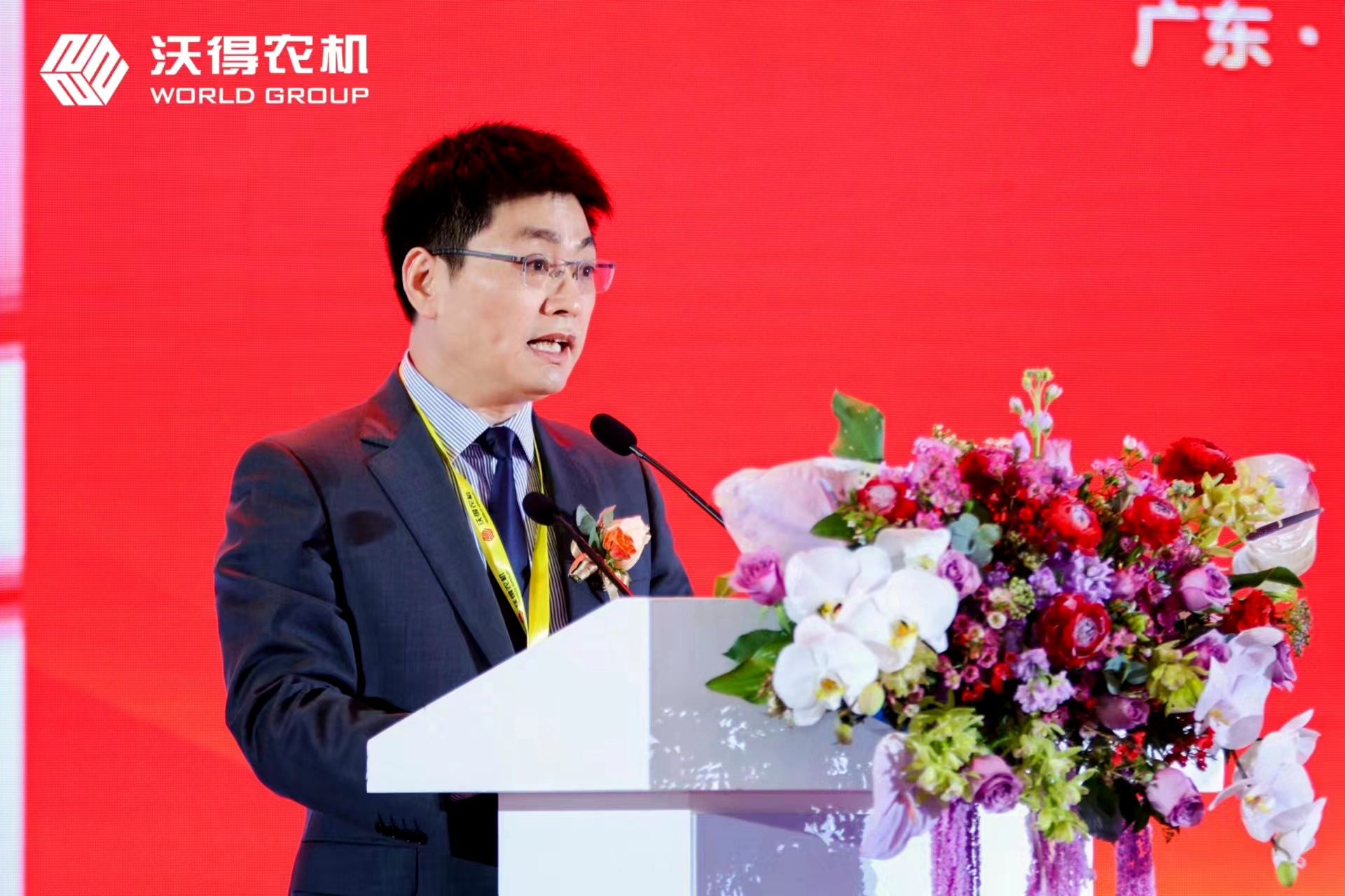 图为公司总经理谢国忠代表战略供应商在会上作主题发言_副本.jpg